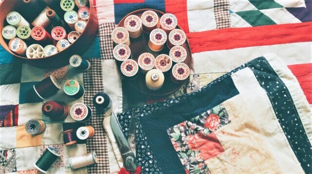 Patchwork: la tecnica di cucito per realizzare quilt unici